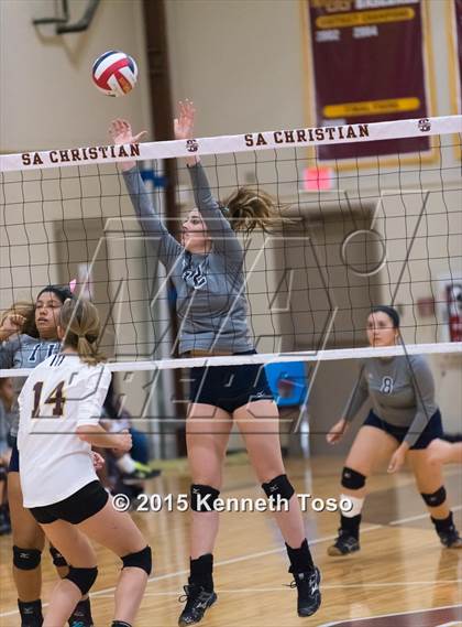 Thumbnail 1 in Providence Catholic @ San Antonio Christian photogallery.