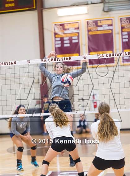 Thumbnail 3 in Providence Catholic @ San Antonio Christian photogallery.