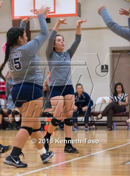 Thumbnail 1 in Providence Catholic @ San Antonio Christian photogallery.