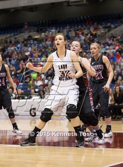Thumbnail 1 in Gruver vs. Martins Mill (UIL 2A Final) photogallery.