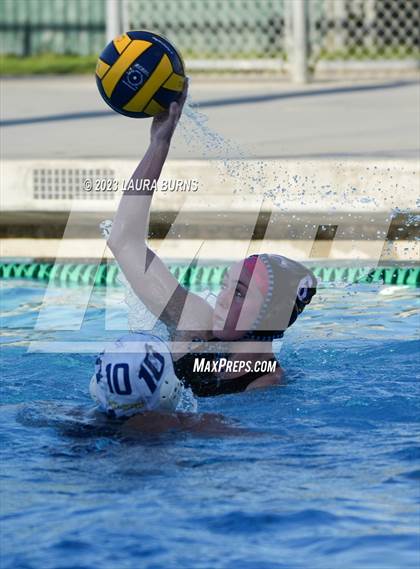 Thumbnail 2 in Leland vs Clovis North (Arroyo Grande Fall Classic) photogallery.
