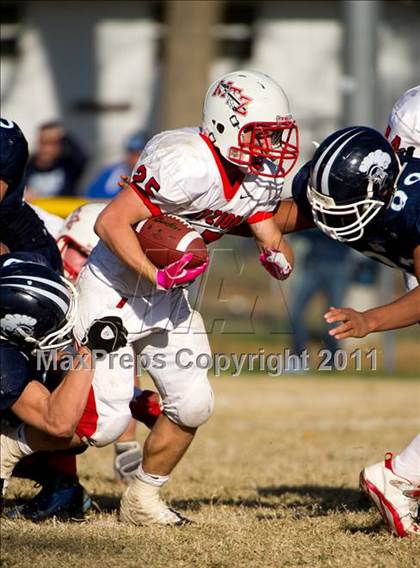 Thumbnail 3 in Mater Dei vs. Mt. Zion photogallery.