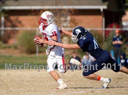 Thumbnail 3 in Mater Dei vs. Mt. Zion photogallery.