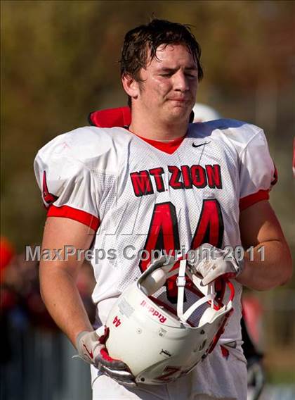 Thumbnail 2 in Mater Dei vs. Mt. Zion photogallery.
