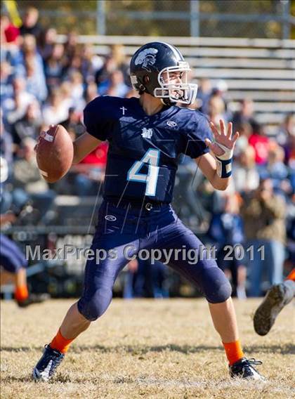 Thumbnail 3 in Mater Dei vs. Mt. Zion photogallery.