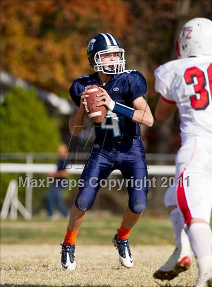 Thumbnail 1 in Mater Dei vs. Mt. Zion photogallery.