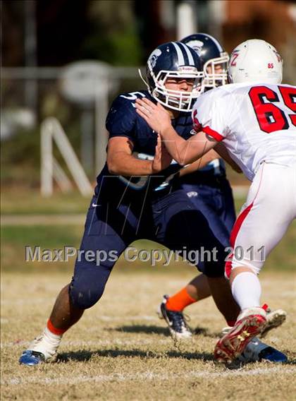 Thumbnail 3 in Mater Dei vs. Mt. Zion photogallery.