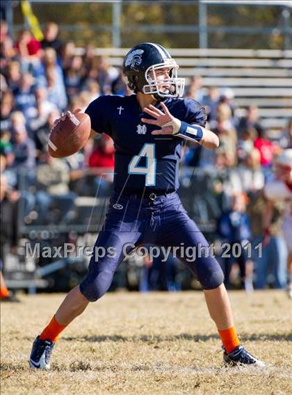 Thumbnail 2 in Mater Dei vs. Mt. Zion photogallery.