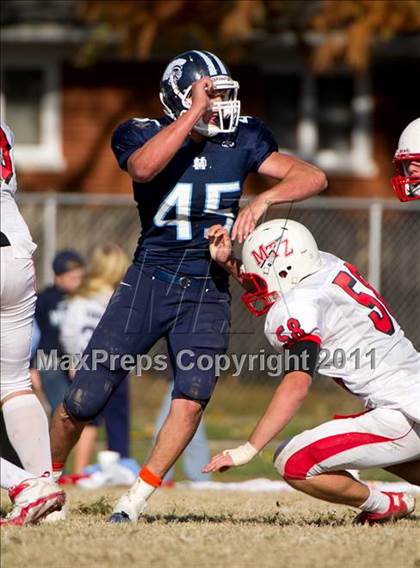 Thumbnail 1 in Mater Dei vs. Mt. Zion photogallery.