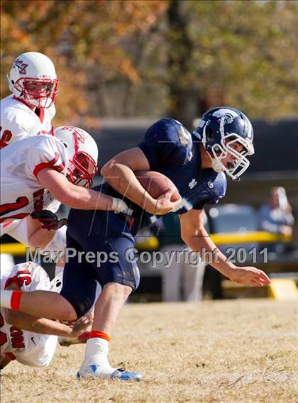 Thumbnail 1 in Mater Dei vs. Mt. Zion photogallery.