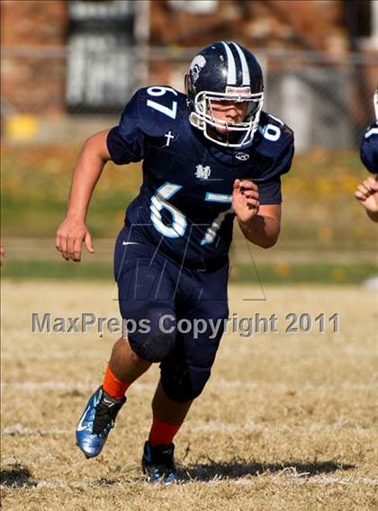 Thumbnail 2 in Mater Dei vs. Mt. Zion photogallery.