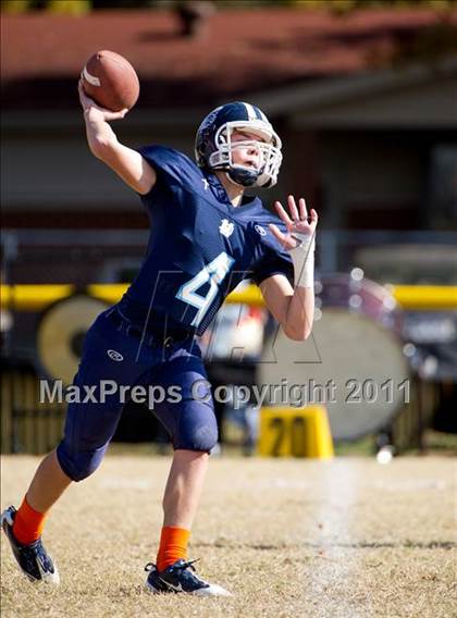 Thumbnail 1 in Mater Dei vs. Mt. Zion photogallery.