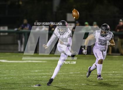 Thumbnail 1 in Kentwood @ Woodinville (WIAA 4A Round 1) photogallery.