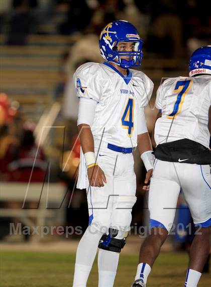 Thumbnail 2 in Bishop Amat @ Alemany photogallery.