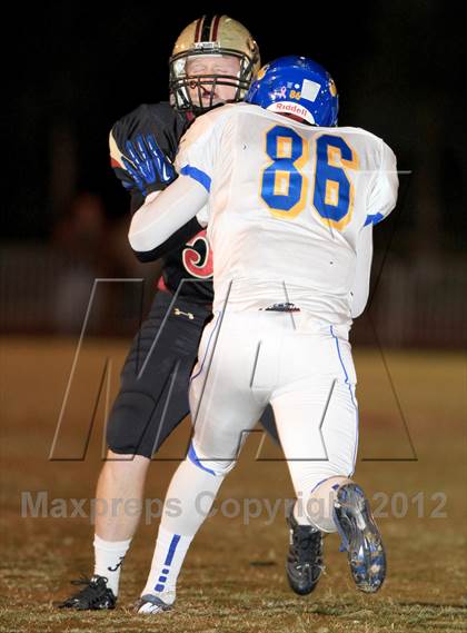 Thumbnail 2 in Bishop Amat @ Alemany photogallery.