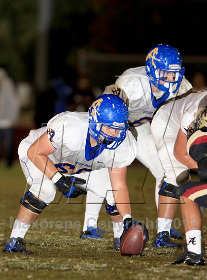 Thumbnail 2 in Bishop Amat @ Alemany photogallery.