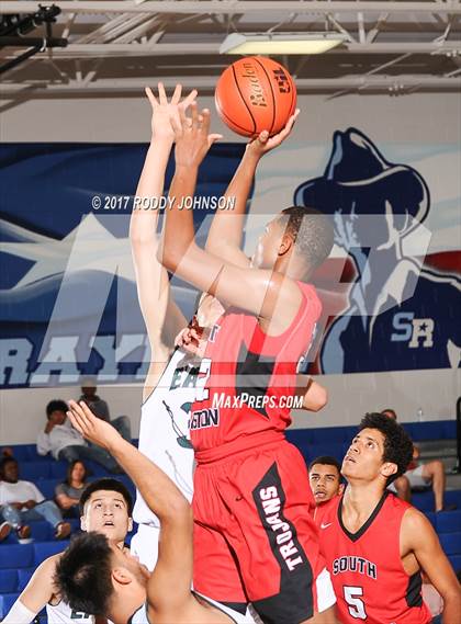 Thumbnail 1 in South Houston vs. Pasadena (McDonald's Texas Invitational) photogallery.