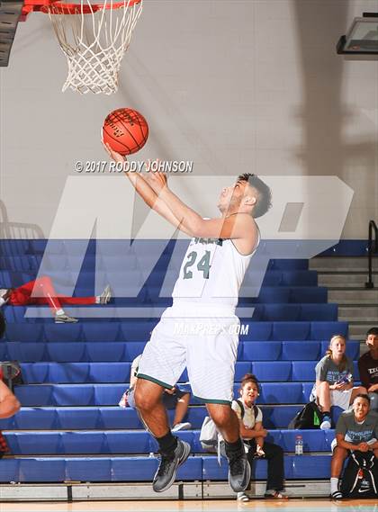 Thumbnail 3 in South Houston vs. Pasadena (McDonald's Texas Invitational) photogallery.