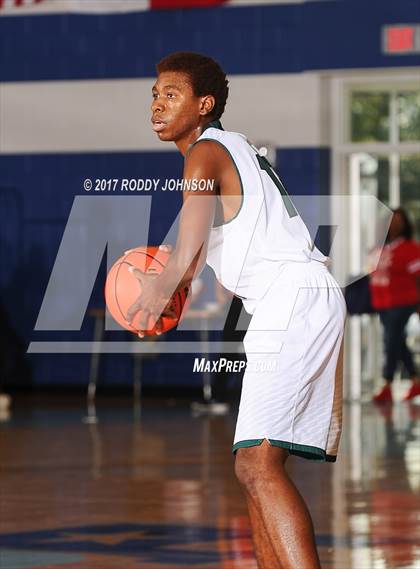 Thumbnail 2 in South Houston vs. Pasadena (McDonald's Texas Invitational) photogallery.