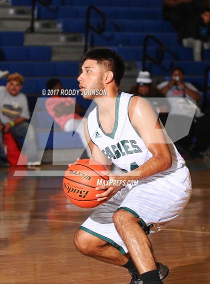 Thumbnail 3 in South Houston vs. Pasadena (McDonald's Texas Invitational) photogallery.