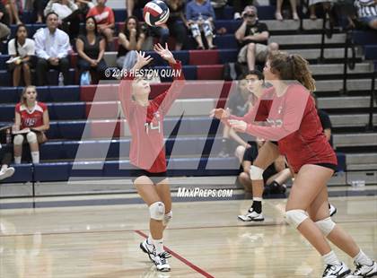 Thumbnail 3 in Villa Park @ Yorba Linda photogallery.