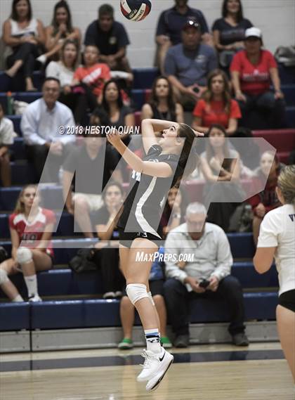 Thumbnail 2 in Villa Park @ Yorba Linda photogallery.