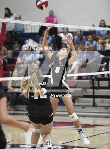 Thumbnail 2 in Villa Park @ Yorba Linda photogallery.
