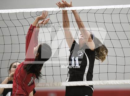 Thumbnail 1 in Villa Park @ Yorba Linda photogallery.