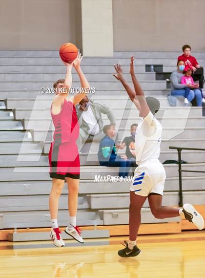 Thumbnail 1 in Marcus @ Hebron photogallery.