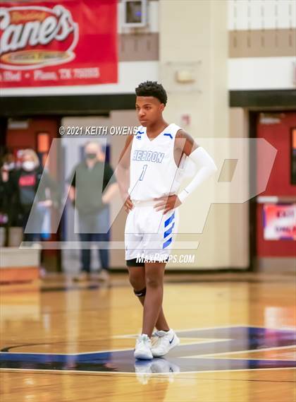 Thumbnail 3 in Marcus @ Hebron photogallery.