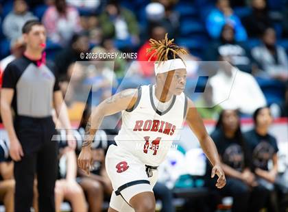 Thumbnail 2 in Kell vs Warner Robins (GHSA 5A State Championship) photogallery.