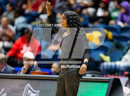 Thumbnail 2 in Kell vs Warner Robins (GHSA 5A State Championship) photogallery.