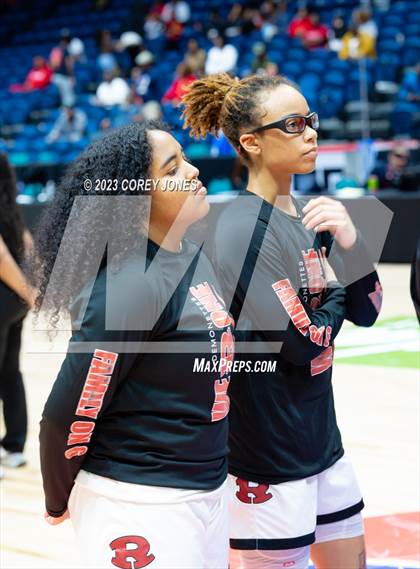 Thumbnail 3 in Kell vs Warner Robins (GHSA 5A State Championship) photogallery.