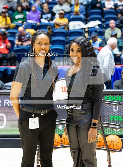 Thumbnail 2 in Kell vs Warner Robins (GHSA 5A State Championship) photogallery.