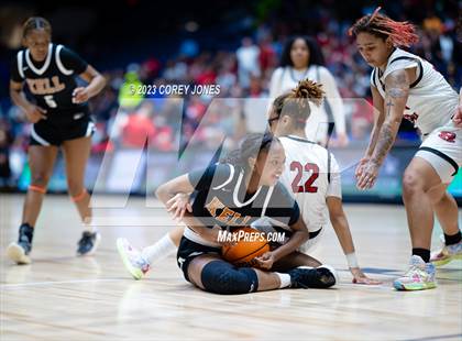 Thumbnail 3 in Kell vs Warner Robins (GHSA 5A State Championship) photogallery.