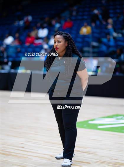 Thumbnail 3 in Kell vs Warner Robins (GHSA 5A State Championship) photogallery.