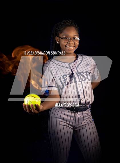 Thumbnail 2 in Jemison (Team & Individuals) photogallery.