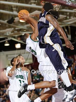 Thumbnail 2 in Winchendon vs Patterson School (Spalding Hoophall Classic) photogallery.