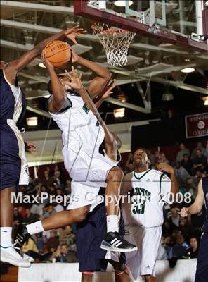 Thumbnail 1 in Winchendon vs Patterson School (Spalding Hoophall Classic) photogallery.