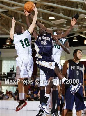 Thumbnail 3 in Winchendon vs Patterson School (Spalding Hoophall Classic) photogallery.
