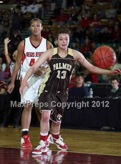 Thumbnail 2 in Regis Jesuit vs. Palmer (CHSAA 5A Great 8) photogallery.