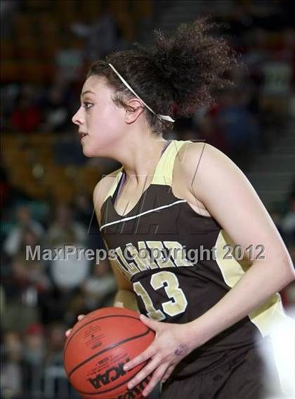 Thumbnail 1 in Regis Jesuit vs. Palmer (CHSAA 5A Great 8) photogallery.