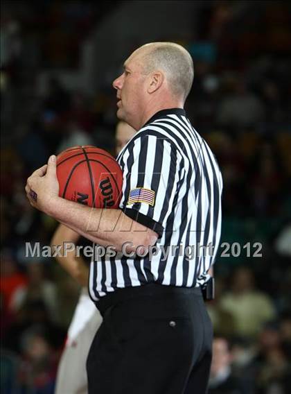 Thumbnail 1 in Regis Jesuit vs. Palmer (CHSAA 5A Great 8) photogallery.