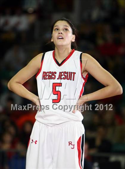 Thumbnail 3 in Regis Jesuit vs. Palmer (CHSAA 5A Great 8) photogallery.