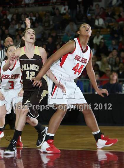 Thumbnail 2 in Regis Jesuit vs. Palmer (CHSAA 5A Great 8) photogallery.