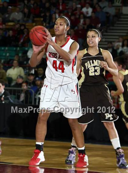Thumbnail 1 in Regis Jesuit vs. Palmer (CHSAA 5A Great 8) photogallery.