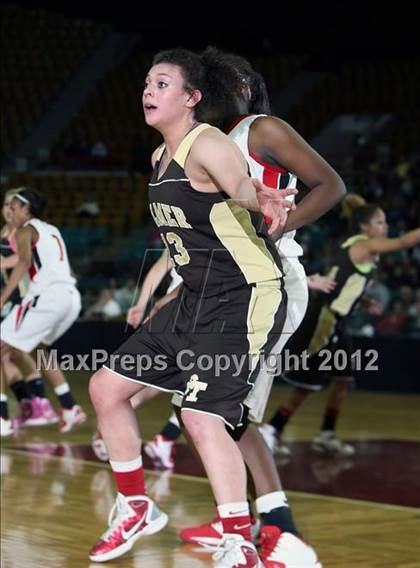 Thumbnail 3 in Regis Jesuit vs. Palmer (CHSAA 5A Great 8) photogallery.