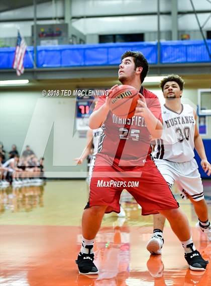 Thumbnail 3 in Perryville vs. Mansfield (AAA 3A Regional Playoff) photogallery.