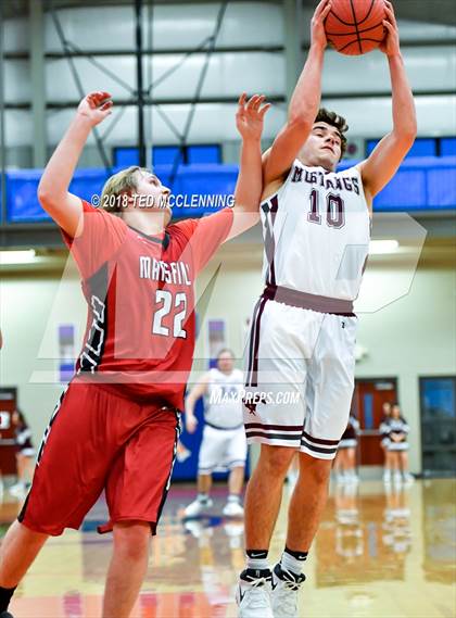 Thumbnail 3 in Perryville vs. Mansfield (AAA 3A Regional Playoff) photogallery.