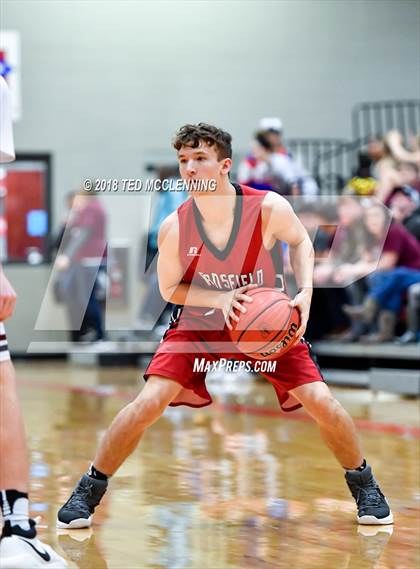 Thumbnail 3 in Perryville vs. Mansfield (AAA 3A Regional Playoff) photogallery.